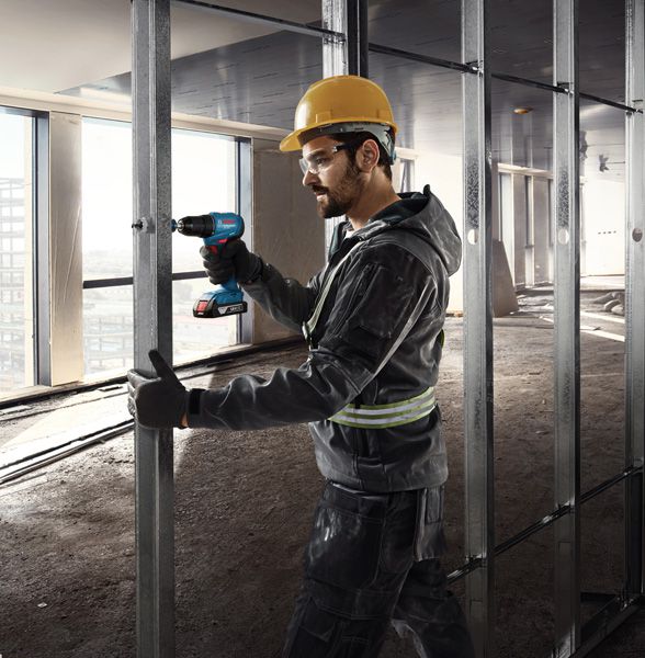 BOSCH Profi-Set mit 2x18V-Werkzeugen +2x4.0Ah + Schnellladegerät, Geräte in Tasche - Bosch Elektrowerkzeuge