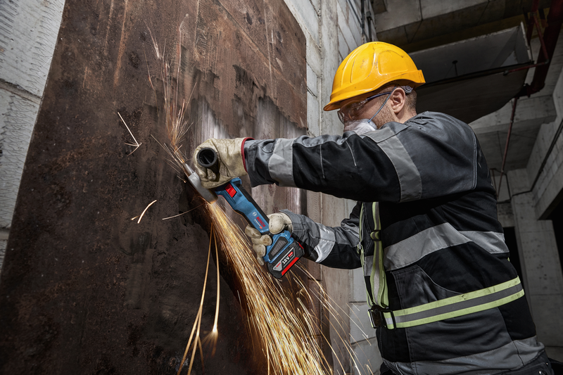 Akku-Winkelschleifer GWS 18V-11 Ø 125mm, 18V, 9000/min, solo in L-BOXX - Bosch Elektrowerkzeuge