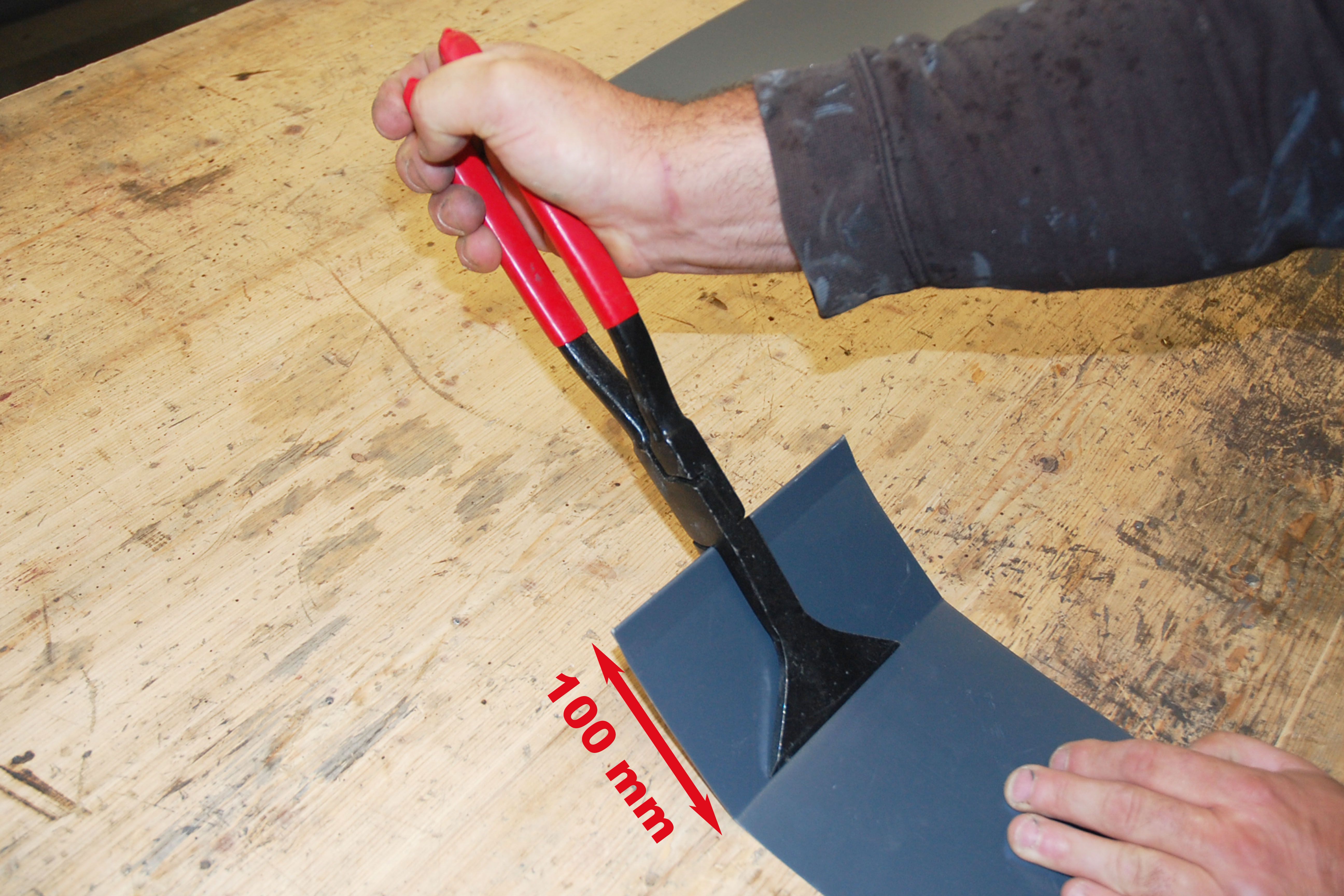 STUBAI Quetsch-Falzzange, gerade PVC Isoliert 2828 01 , B=80 mm , PVC Isoliert , durchgesteckt - Spenglerwerkzeuge