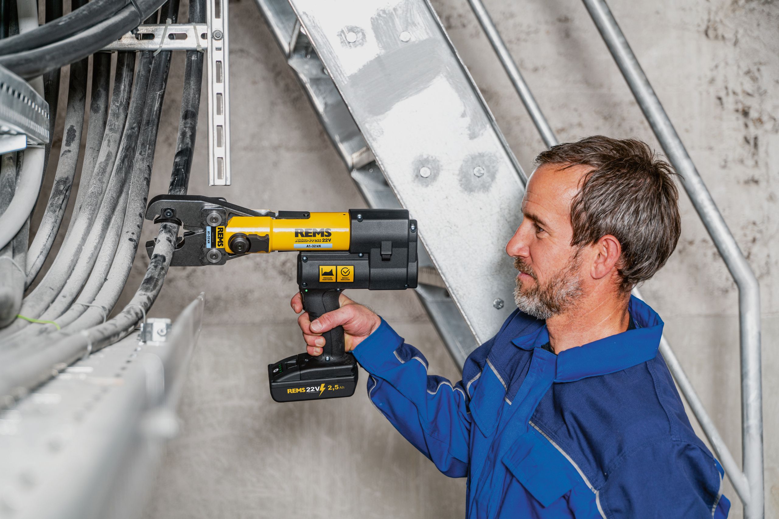 REMS Akku-Press 22 V ACC Basic-Pack, L-Boxx 22V, 1 x  2.5Ah, bis Ø 110mm, drehbar, 576011 R220 - Sanitärwerkzeuge