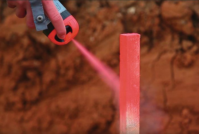 SOPPEC Markierspray Fluo TP rot fluoreszierend, 500 ml, schnell trocknend - Gartenbauwerkzeuge