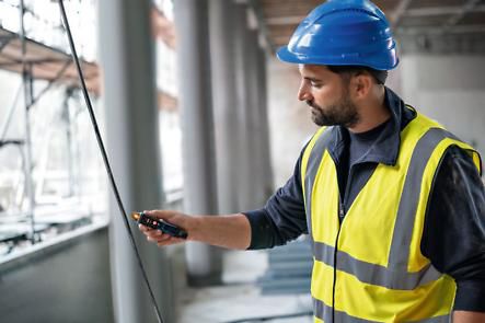 Berührungsloser Spannungsprüfer GVD 1000-17 24V-1000V AC/DC, LED Display, IP67 - Bosch Elektrowerkzeuge