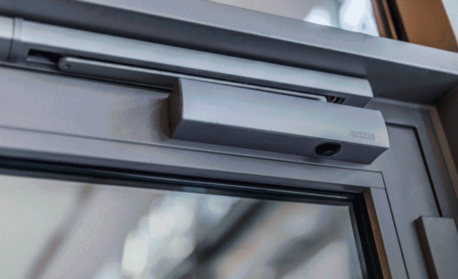 Türschliesser GEZE TS5000S mit Schliessverzögerung ohne Gleitschiene, silber - Türöffner, Türschliesser, Türfeststeller