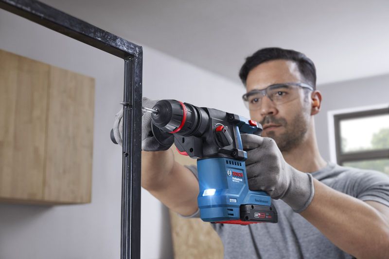 Akku-Bohrhammer GBH 18V-18 X ONECHUCK, KickBack Control, 1,5J, in L-BOXX - Bosch Elektrowerkzeuge